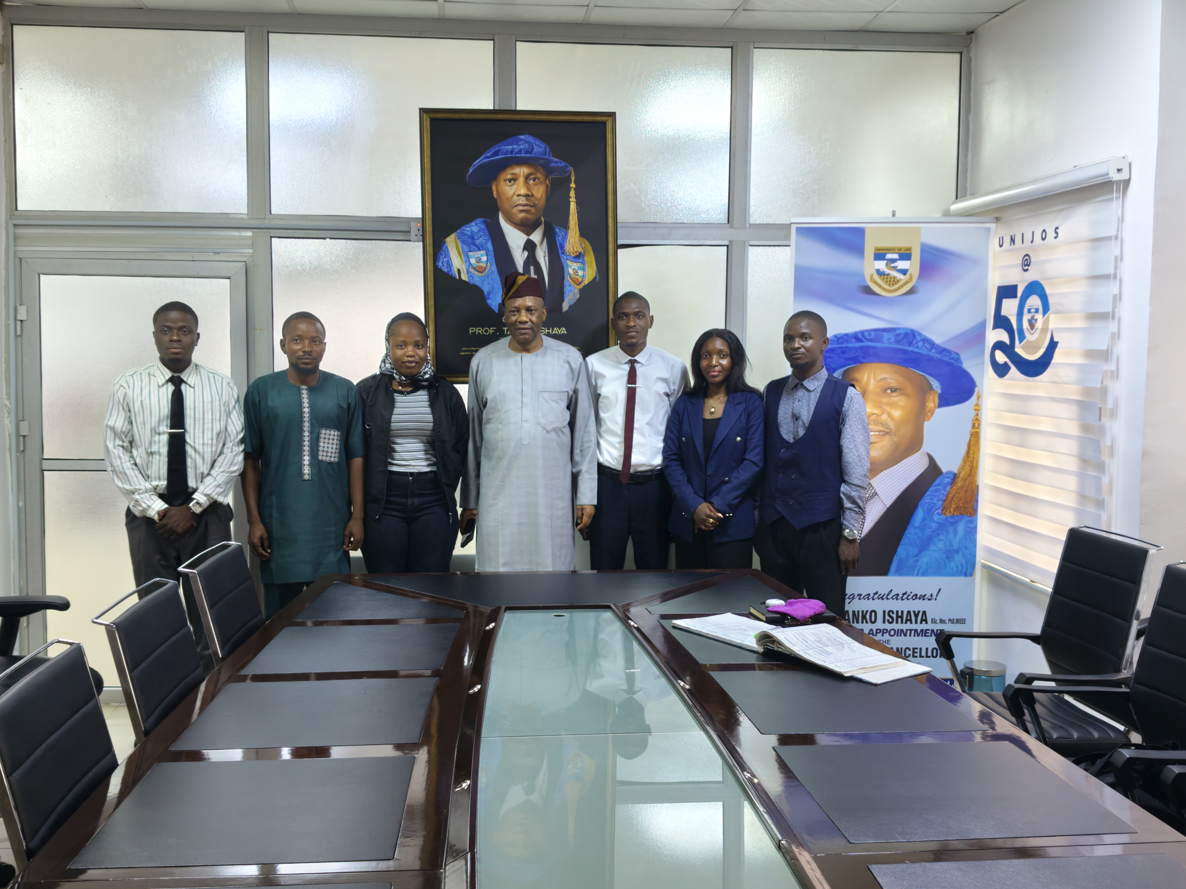 Executive Committee NAPSS on a Courtesy Call to the VC.jpg