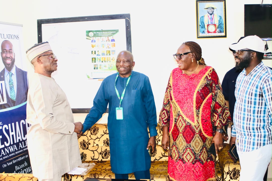 Professor Danladi Slim Matawal welcoming the VC, as the Dean and HOD CIvik Engineering look on