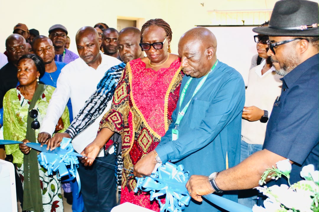 VC commissioning the Solar powered system, with the assistance of the Librarian, Deputy Dean, Registrar, and HOD Electrical Electronics