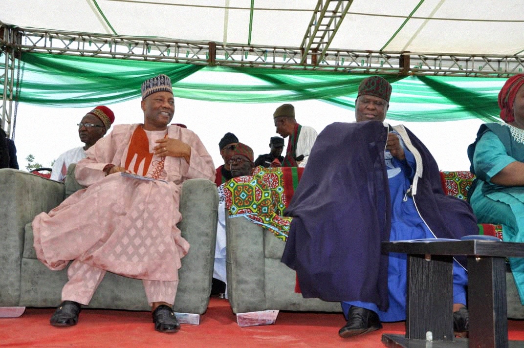 Nzem Berom High Table