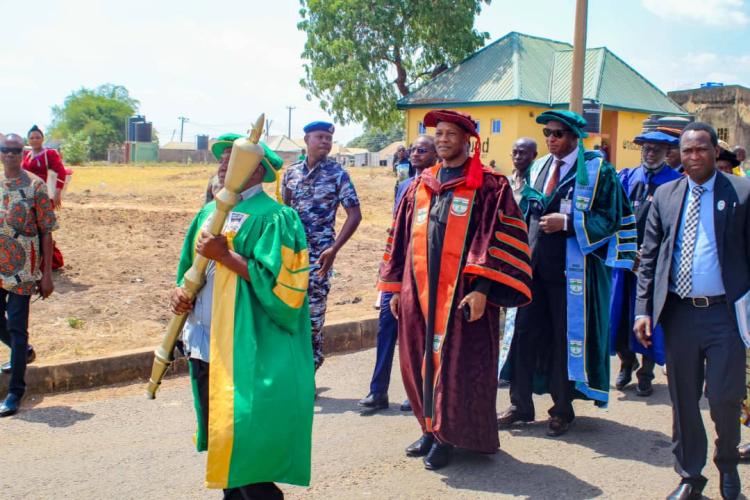 JOSTUM Procession