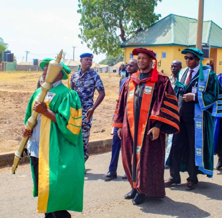 JOSTUM Procession